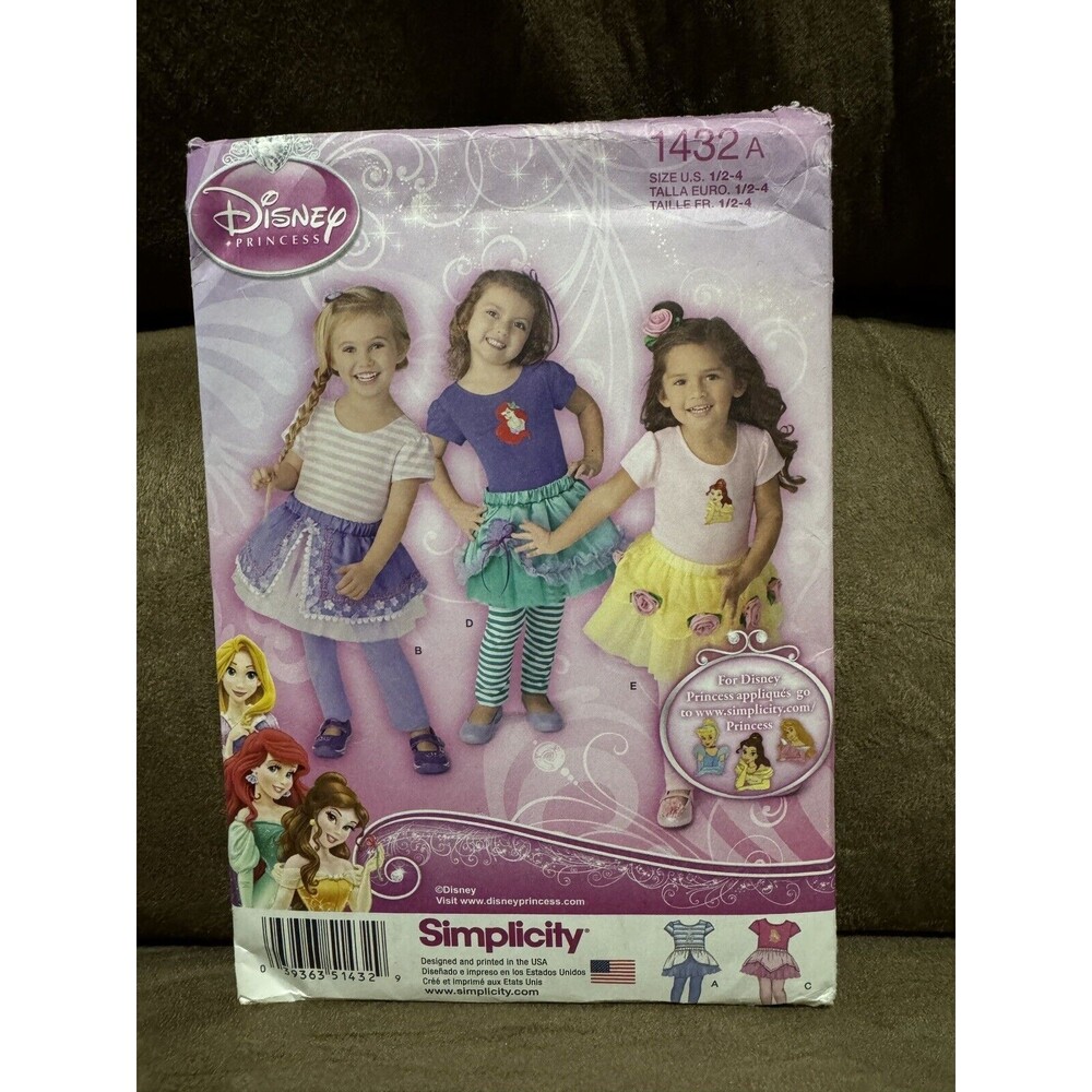 Simplicity 1432 Sewing Pattern 1/2 to 4 Disney Princess Tutus Top Capri Leggings